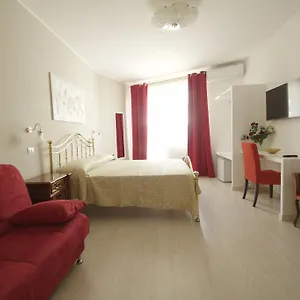 La Perla Di 2* Rome